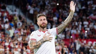 إشبيلية الإسباني يعلن رحيل مدافعه سيرجيو راموس نهاية الموسم الحالي