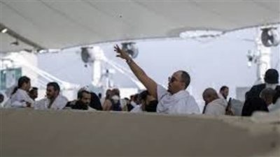 حجاج بيت الله الحرام يرمون الجمرات ثاني أيام التشريق.. والمتعجلون يتجهون للمسجد الحرام لأداء طواف الوداع