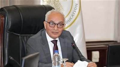 رضا حجازي يوجه بمواصلة مراجعة أعمال الصيانة في اللجان الامتحانية