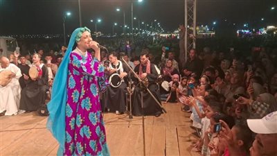 فرقة النيل للآلات الشعبية تحيي حفل عيد الأضحى بممشى أهل السويس