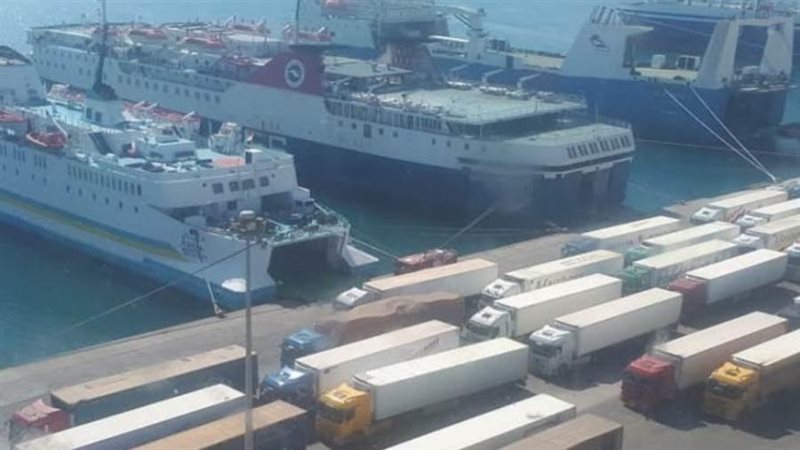 تداول 2000 طن بضائع