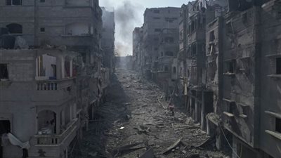 الاحتلال الإسرائيلي يدمر أحياء سكنية كاملة في قطاع غزة