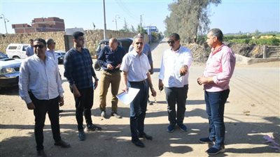 محافظ الغربية يتفقد الشوارع المقترح رصفها ضمن الخطة الجديدة بطنطا