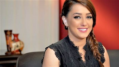 فيديو.. تفاصيل مكالمة محمد صلاح وكندة علوش بعد إصابتها بالسرطان