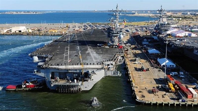 حاملة الطائرات الأمريكية