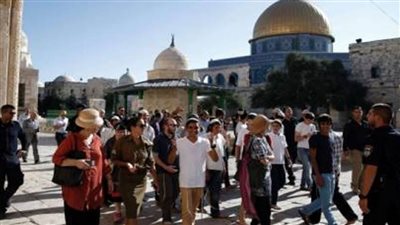 150 مستوطنا يقتحمون المسجد الأقصى