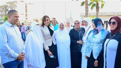 شاهد.. نائب محافظ البحيرة تستقبل حجاج بيت الله الحرام بمجمع مواقف دمنهور