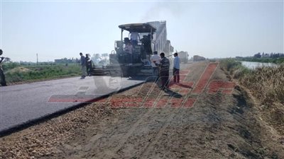 كفر الشيخ: رصف طريق «الهاويس - الخاشعة» ببلطيم