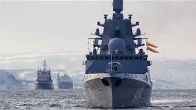 أسطول المحيط الهادئ الروسي يجري مناورات مدفعية وصاروخية في بحر اليابان