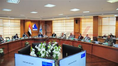 رئيس جامعة كفر الشيخ يشدد على تطبيق إجراءات ترشيد استهلاك الكهرباء
