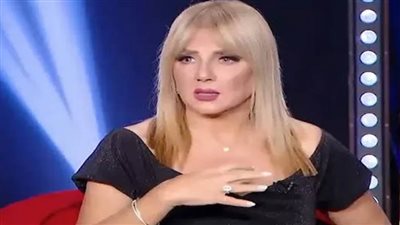 الفنانة ندى بسيوني لبوابة 