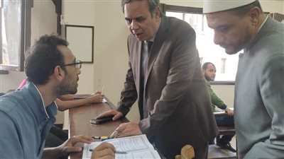  مدير الجامع الأزهر يتابع اختبارات العلوم الشرعية بالبحر الأحمر