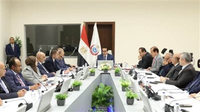 وزير الصحة يوجه بمراجعة عدد العمليات الجراحية لسرعة الانتهاء من قوائم الانتظار