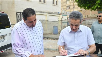  بالصور.. محافظ الغربية يتفقد الطرق والشوارع المقترح رصفها فى حي أول طنطا