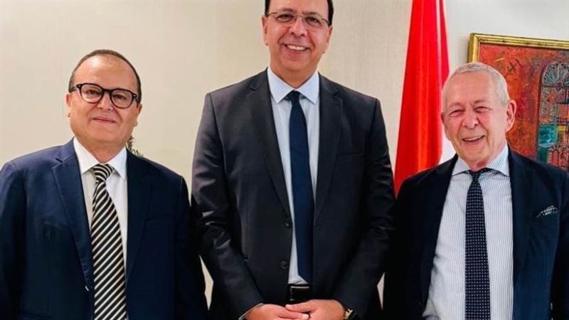 رئيس هيئة المعارض