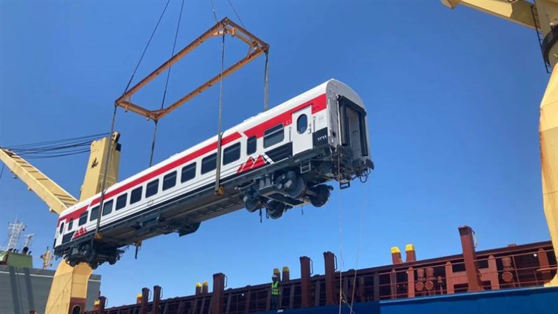 وصول عربات الدرجة