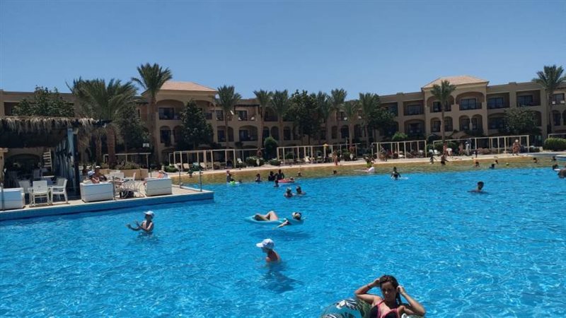 السياح داخل فنادق