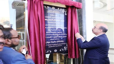  محافظ أسوان يضع حجر الأساس لمشروع طبي ويتفقد كمبوند حياتي السكني