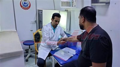 تقديم الخدمات الطبية لـ 1230 مواطنًا بقافلة طبية مجانية بكفر الشيخ