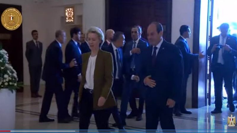 افتتاح مؤتمر الاستثمار