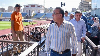 محافظ الإسكندرية داخل الاستاد الرياضي الدولي.. ليطمئن على تجهيزات استقبال مباراة اليوم