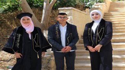 طلبة جامعة القدس يبتكرون أول جهاز لتوفير غذاء صحي للمرضى