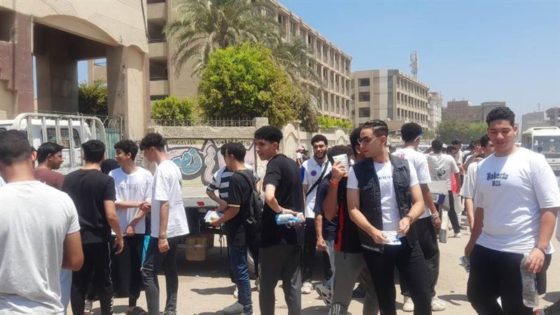 طلاب الثانوية العامة