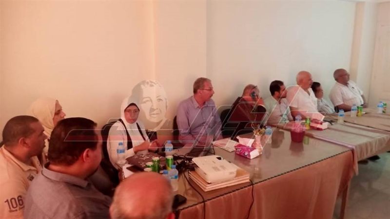 خلال الجلسة