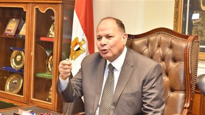 محافظ أسيوط يوجه رؤساء المراكز والأحياء بمتابعة تطبيق قرارات رئاسة الوزراء بشأن مواعيد غلق المحلات