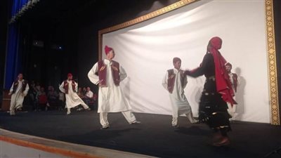 عروض لفرقة الفنون الشعبية احتفالًا بذكرى 30 يونيو بالوادي الجديد