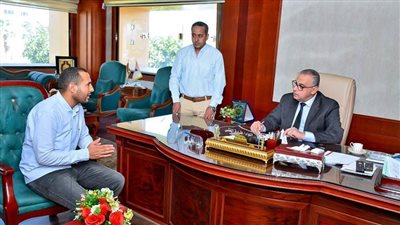 165 مواطنًا يعرضون مطالبهم وشكاواهم خلال اللقاء الجماهيري بسوهاج