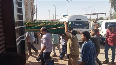 ضحايا المنزل المنهار.. تشييع 6 جثامين من أسرة واحدة بأسيوط