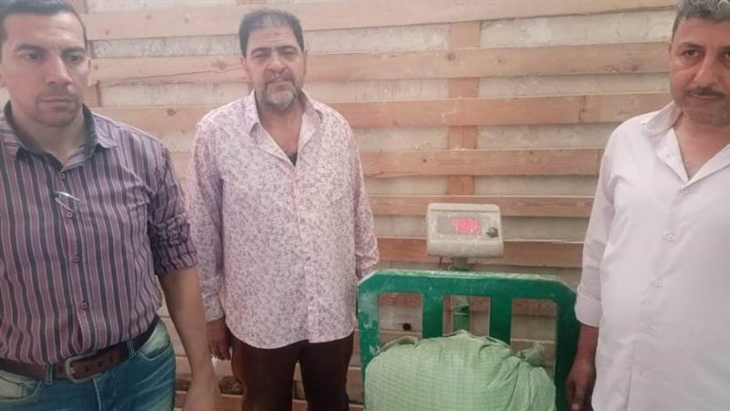 ضبط مطحن لقيامه بتعبئة