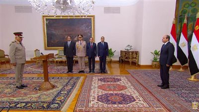 عاجل| الفريق أول عبد المجيد صقر وزيرًا للدفاع