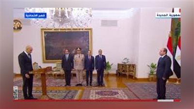 السيرة الذاتية للدكتور محمد عبد اللطيف وزير التربية والتعليم والتعليم الفني