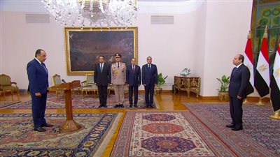 عاجل| المهندس محمد إبراهيم الشيمي يؤدي اليمين الدستورية وزيرًا لقطاع الأعمال العام