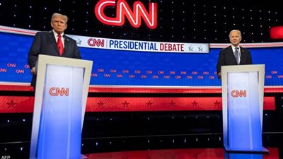 عاجل.. القائمة الكاملة للديمقراطيين الذين يطالبون 