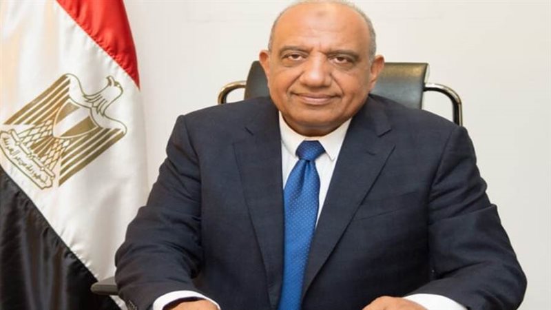 د. محمود عصمت وزير