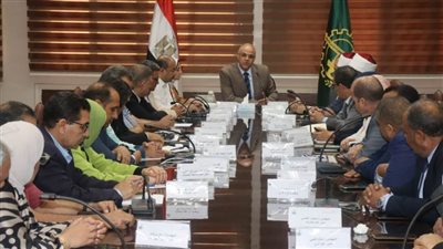 محافظ القليوبية لرؤساء المدن: 