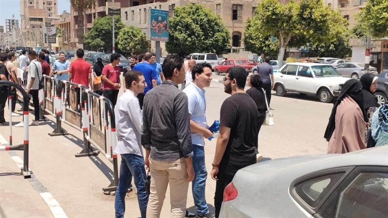 سعادة بين طلاب القسم