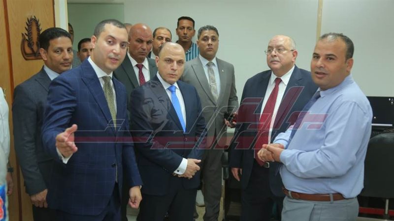 المحافظ الجديد بتفقد