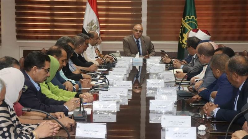 محافظ القليوبية خلال