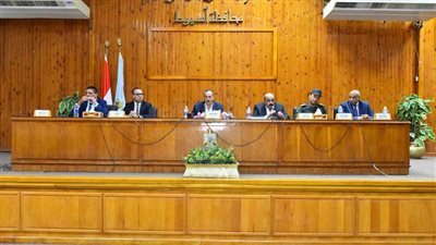 محافظ أسيوط للقيادات التنفيذية: 