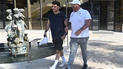 ميكالى يرحب بزيزو في معسكر المنتخب الأوليمبي.. والأجواء الإيجابية تسيطر على اللاعبين