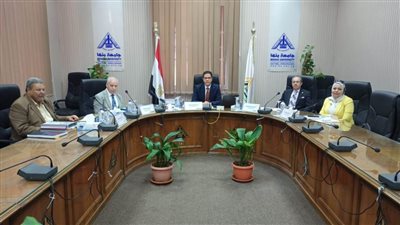 رئيس جامعة بنها يترأس لجنتي اختيار عميد كليتي الفنون التطبيقية والحاسبات والذكاء الاصطناعي
