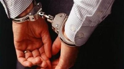 ضبط شخص بالقاهرة لقيامه بإدارة كيان تعليمي بدون ترخيص للنصب على المواطنين