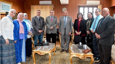 لجنة قطاع الآداب لتفعيل برامج اللغات بجامعة بني سويف الأهلية