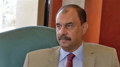  محافظ سوهاج يؤكد حرصه على تنفيذ توجيهات القيادة السياسية بلقاء المواطنين وتلبية مطالبهم