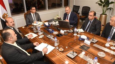 وزير الإسكان يستعرض تطوير دور جهاز التفتيش الفني على أعمال البناء