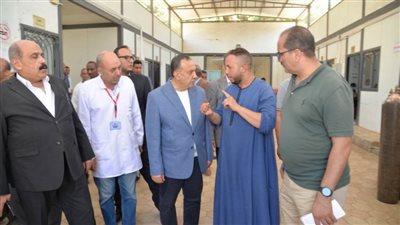 محافظ أسيوط يتفقد مستشفى أبنوب للاطمئنان على سير العمل ومتابعة علاج المرضى